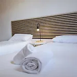 El Pilar 3000 *